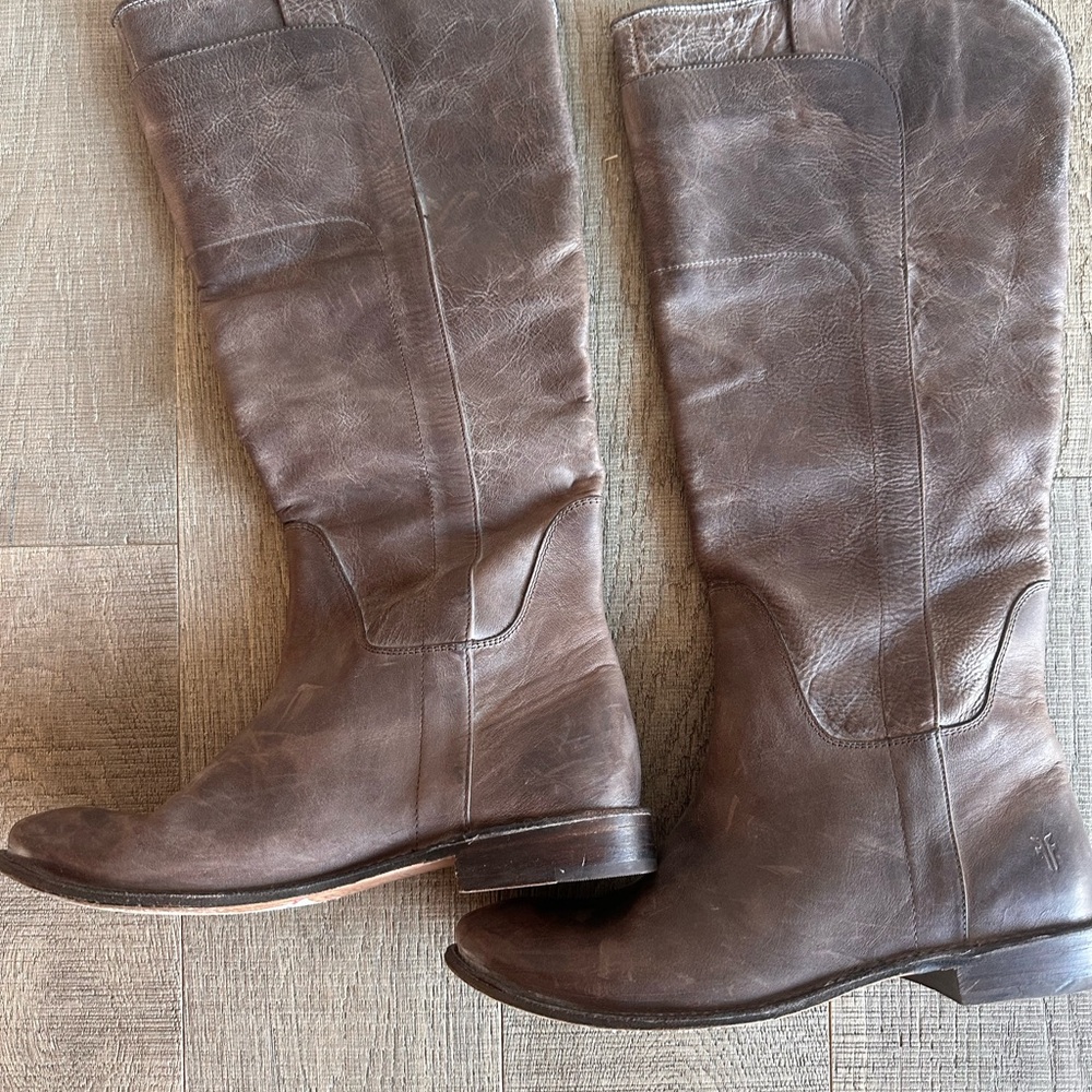 FRYE AND CO. Dark Brown Heeled Boots size 8.5. In great condition.